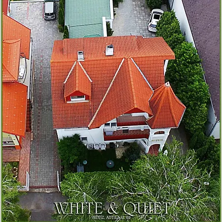 Pensiune White & Quiet House Hévíz