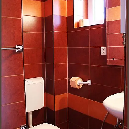 Pensiune White & Quiet House 4*