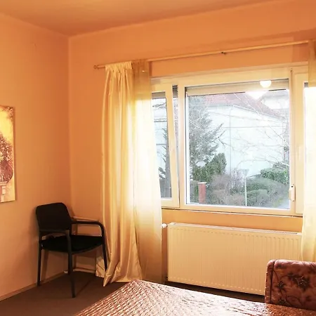 White & Quiet House 4*
