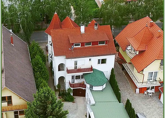 Гостевой дом White & Quiet House 4*